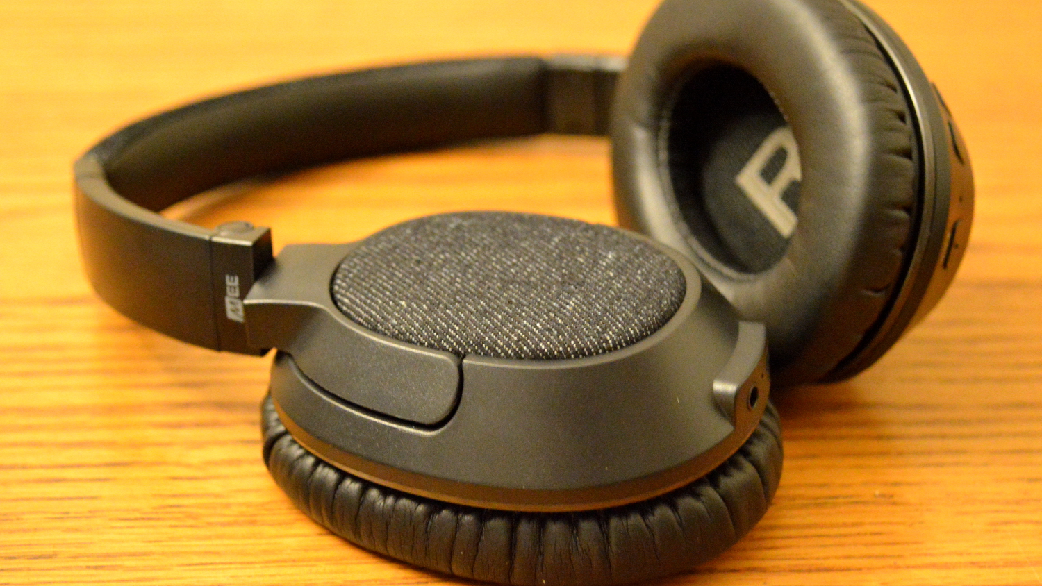 MEE Audio Matrix3 Casque Bluetooth sans Fil Haute fidélité avec aptX Faible Latence 