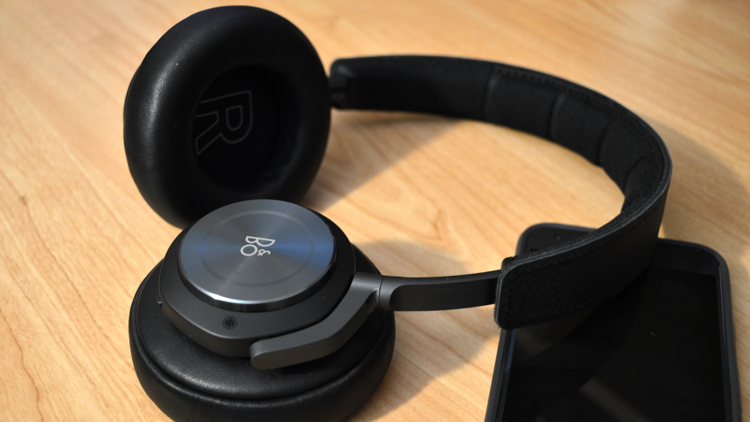 B&O Beoplay H9 Wireless Headphones Review - Headphone Review