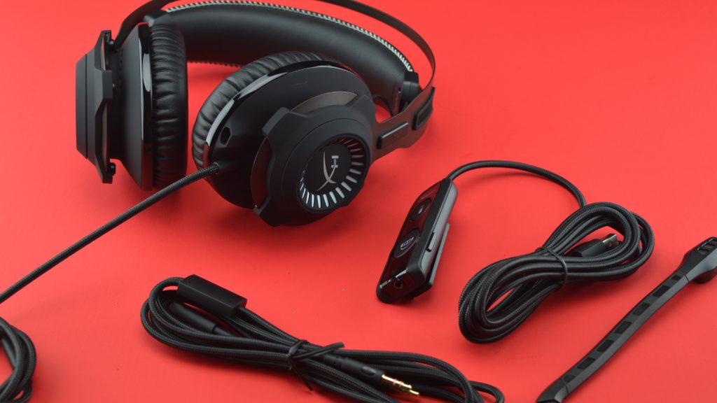 HyperX Cloud Revolver S Included