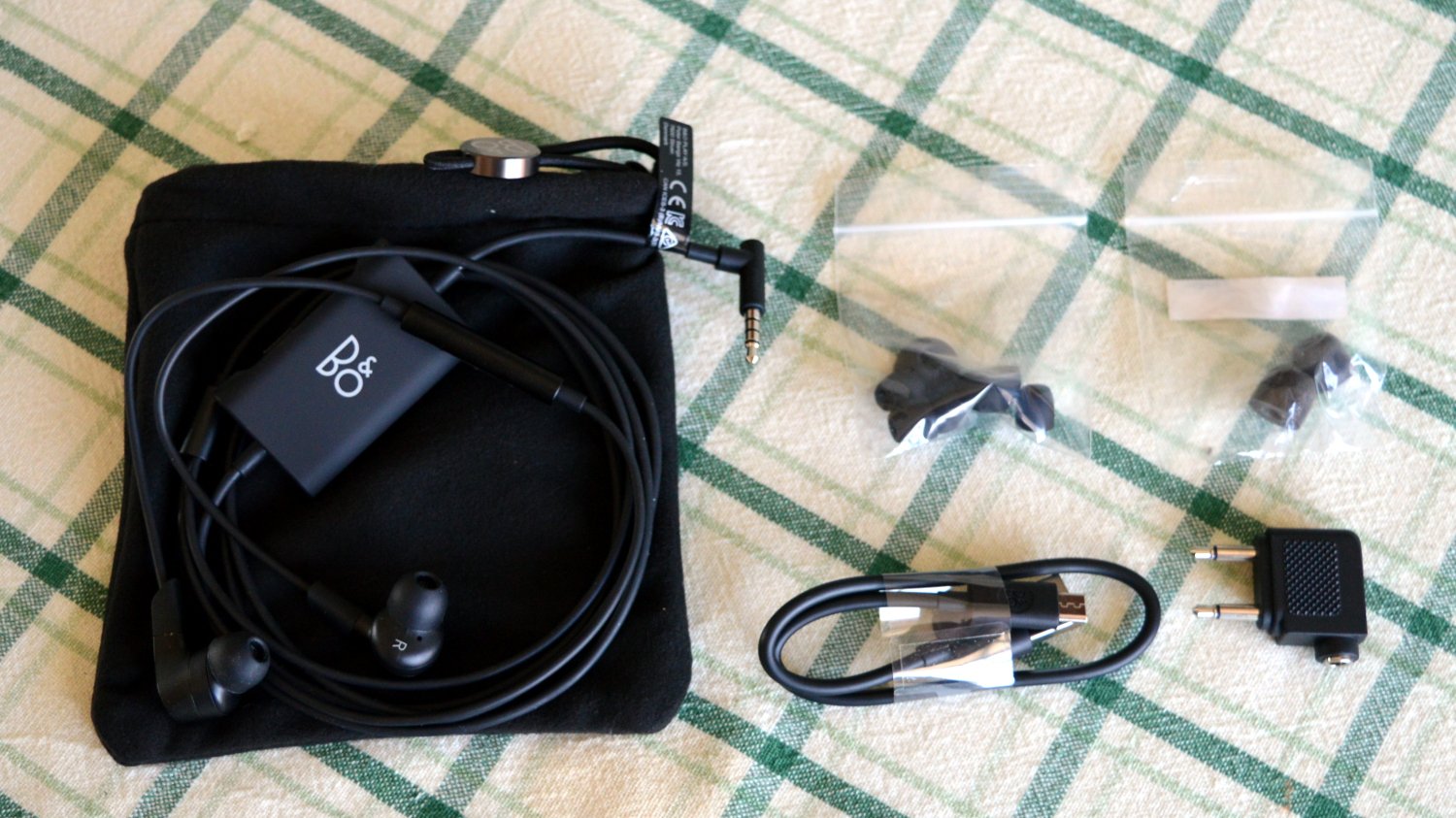 B&O Beoplay E4 In-Ear Headphones Review - Headphone Review