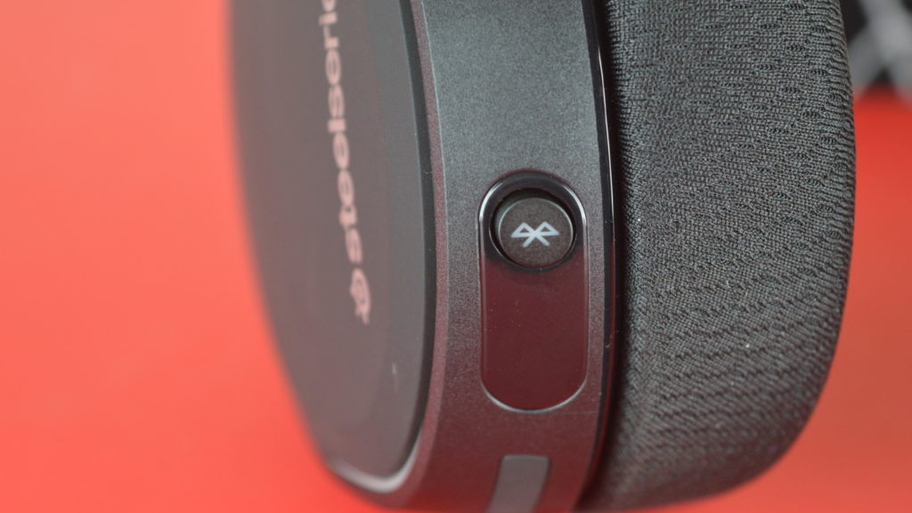 SteelSeries Arctis 3 Bluetooth Button