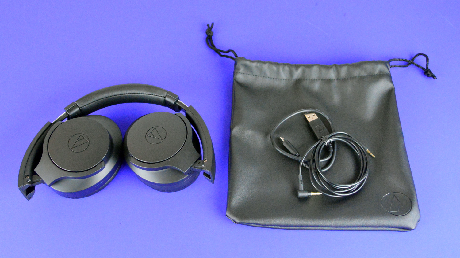 Audio Technica ATH-ANC700BT Included