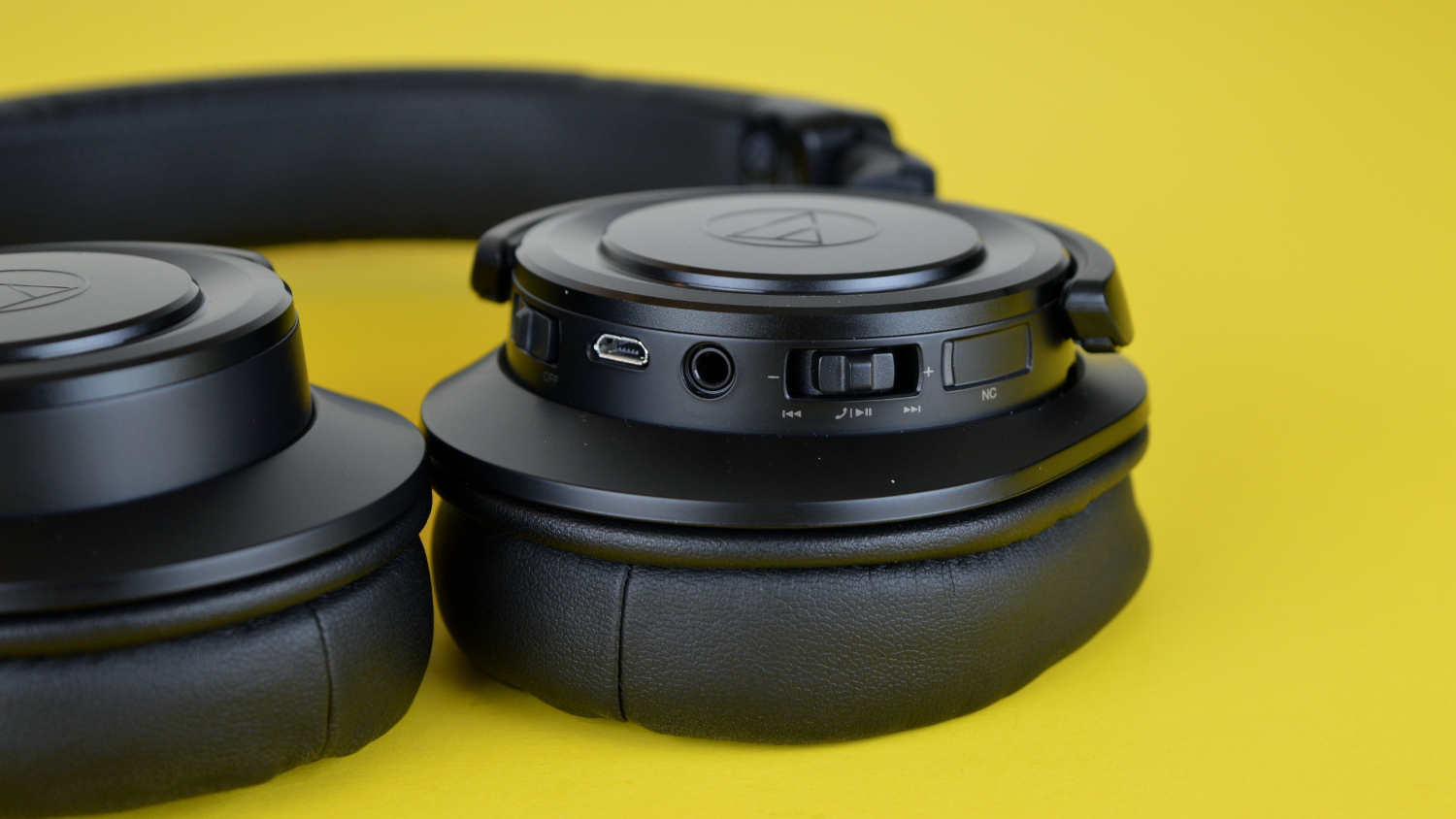 Audio Technica ATH-WS990BT Solid Bass Headphones Review 