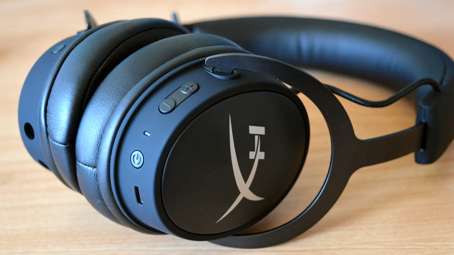 bande mod beslutte HyperX Cloud Mix Over-Ear Headset Review - Headphone Review